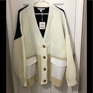 NWT M oversized sweater